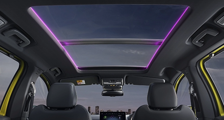 Voice-assisted Panoramic Sunroof with Mood Lighting